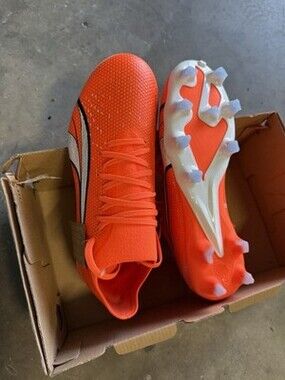 PUMA Ultra Match FG/AG Women's Size 7 Orange Soccer Cleats